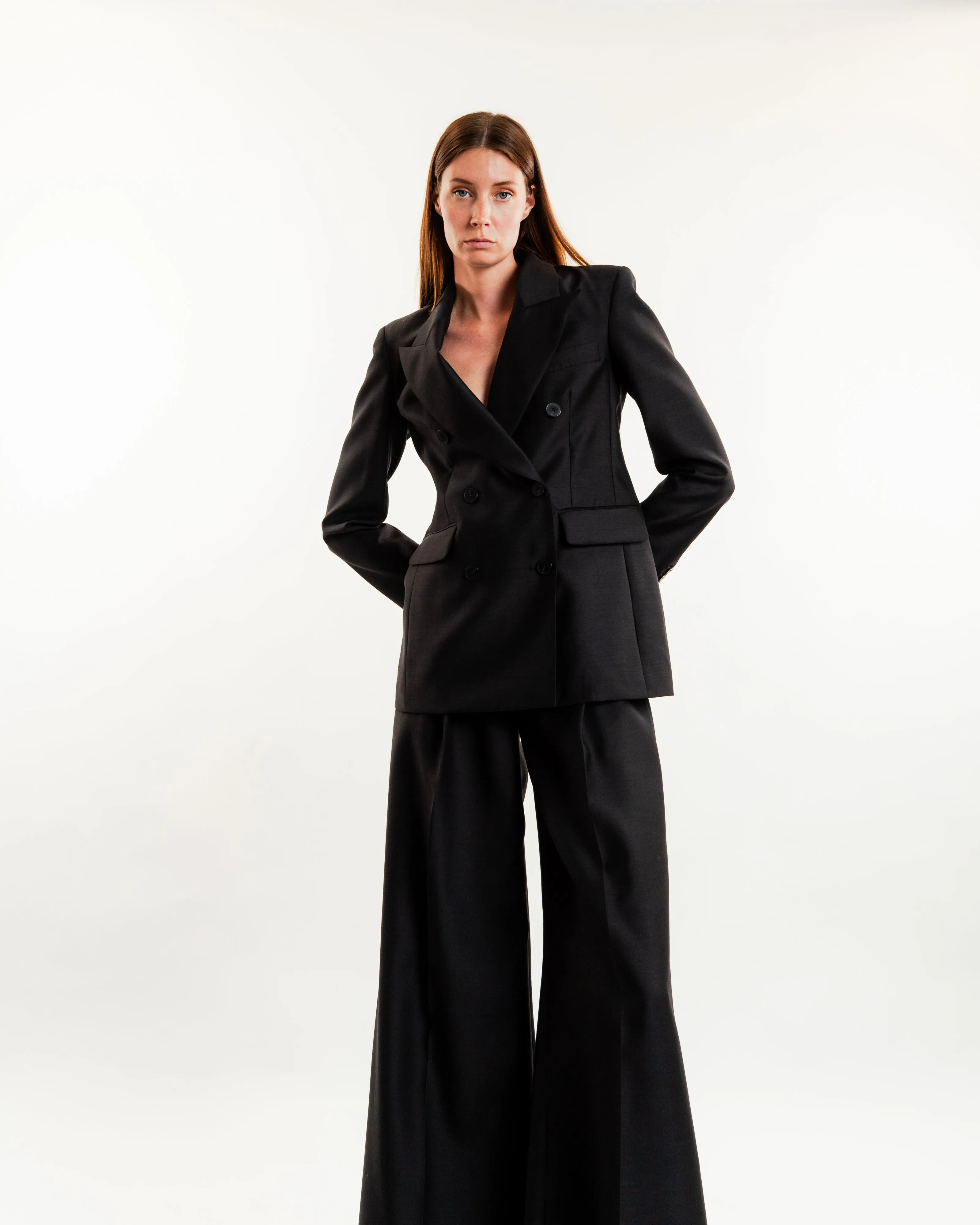 Laurence Tailored Trousers: Premium Fit, High-Quality Fabric