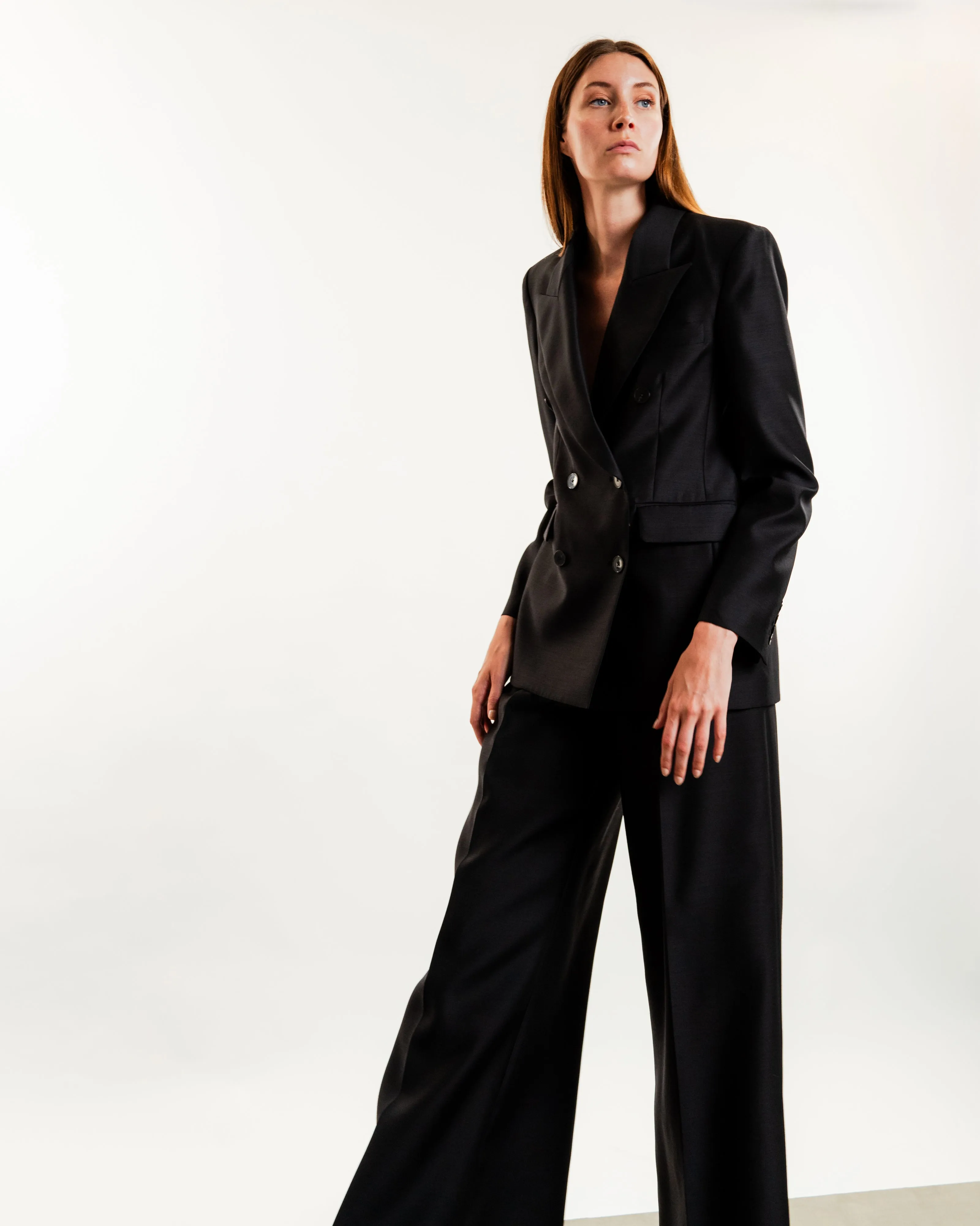 Laurence Tailored Trousers: Premium Fit, High-Quality Fabric